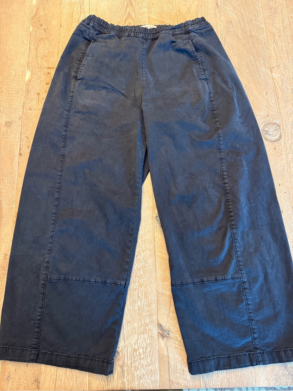 Pilcro Izzie Relaxed Pull-On Barrel Pants from Anthropologie S